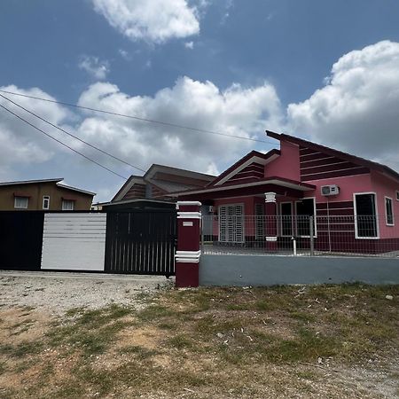 Yatee Homestay Kuala Terengganu Exterior foto